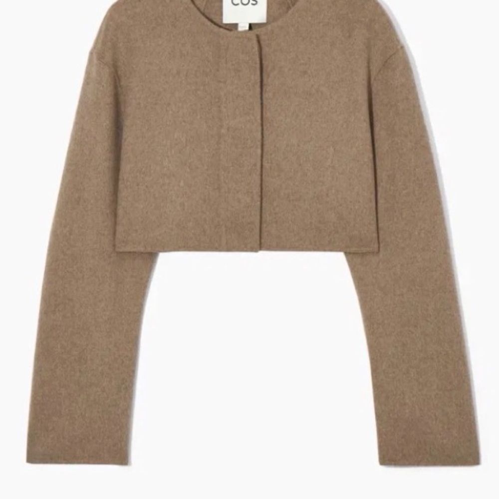 COS Cropped Beige Round-Neck Wool Double-Faced Cropped Hybrid Jacket - Picture 3 of 7